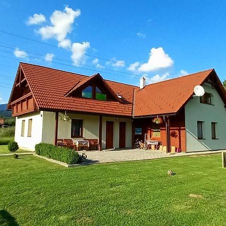 Ubytovanie U Huberta Bešeňová Extérieur photo