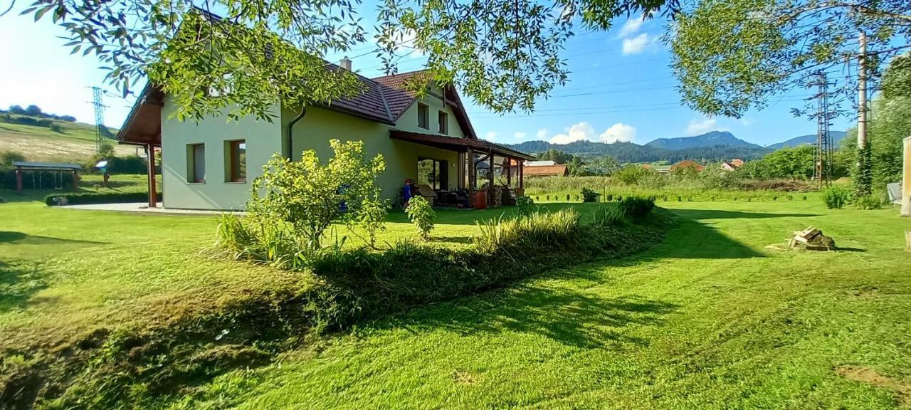 Ubytovanie U Huberta Bešeňová Extérieur photo